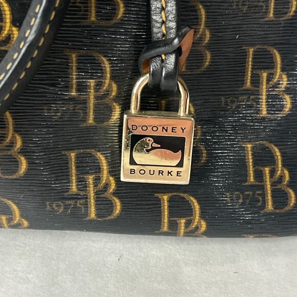 Dooney & Bourke DB Logo Womens Handbag Purse - Picture 2 of 10